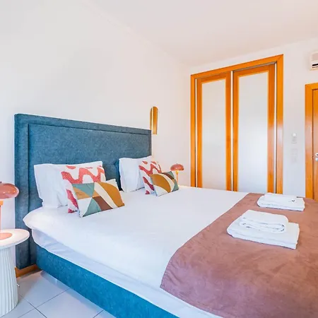 Holiday home Oura - Views Of Sea, Bay & Old Town