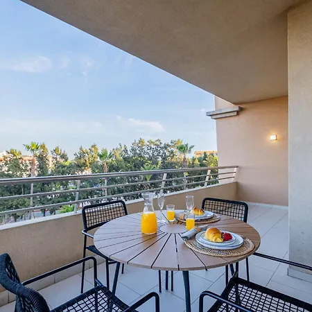 Oura - Views Of Sea, Bay & Old Town Holiday home