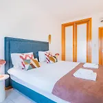 Apartament Oura - Views Of Sea, Bay & Old Town